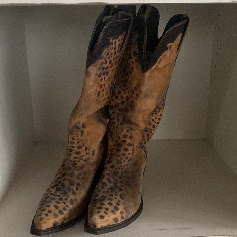 Size 7 ladies Nocona boots Western leopard